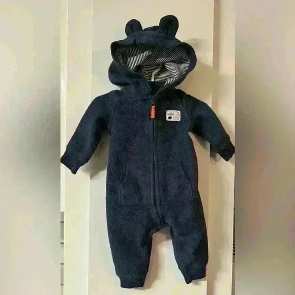 Carters size 3m fleece outfit with a hood. The hood has the cutest  ears EUC - Picture 1 of 3
